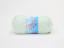 Cargar imagen en el visor de la galería, Estambre Bebé Tamm