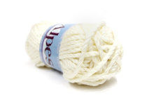 Cargar imagen en el visor de la galería, Estambre Alpes