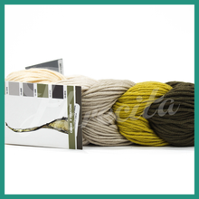 Cargar imagen en el visor de la galería, Estambre Pantone